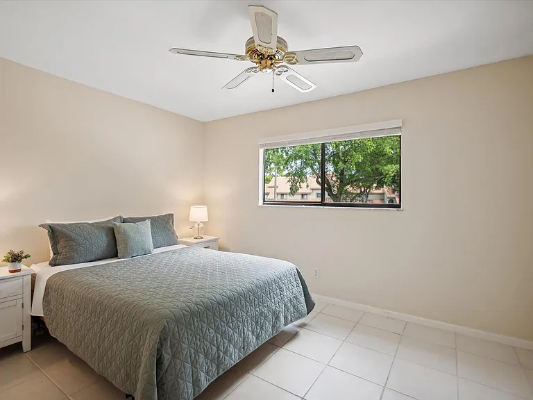 5750 Coach House Cir #G — Photo 13