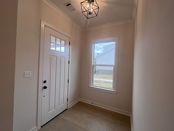 4th image of 4812 Annabell Cir N