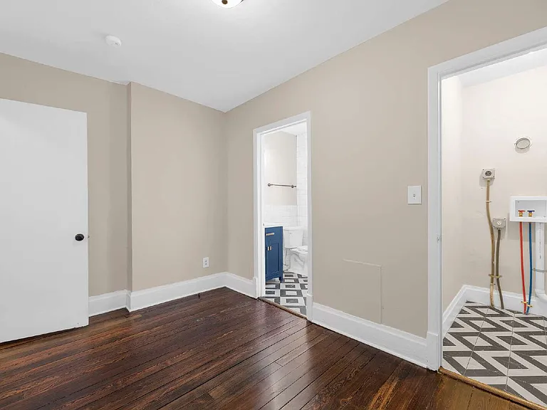 113-115 W Park Ave #113 — Photo 18
