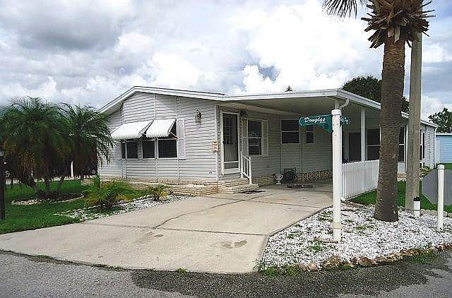 1st image of 1759 Douglas Ave
