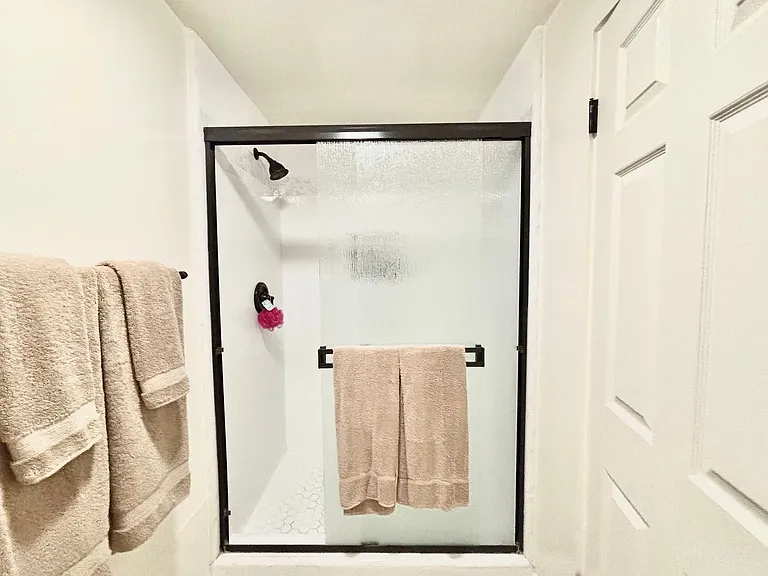 2551 Greencastle Ct — Photo 24