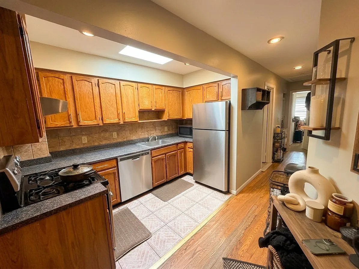 3 bed, $2,800 — Photo 4