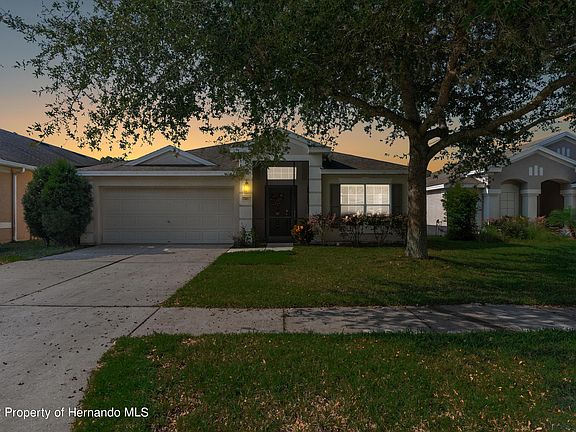 3rd image of 741 Nodding Shade Dr