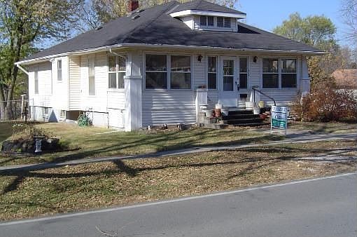 1st image of 404 S Olive St
