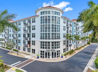 Paraiso at Fountain Square, Miami, FL 33174