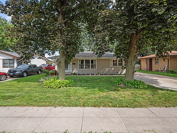 2nd image of 3301 E 26th St