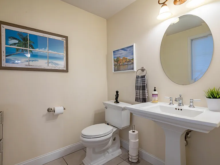 2 Lowther Pl — Photo 19