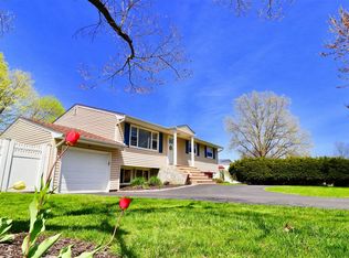 3 Novie Rd, Port Jefferson Station, NY 11776