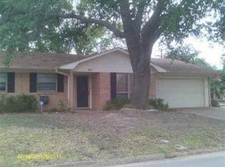 901 Howard St, Jacksonville, TX 75766