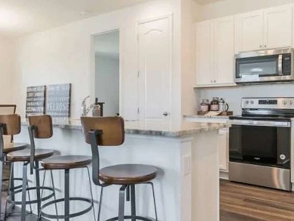 Oakfield Trails - Brickell Interior Image 1