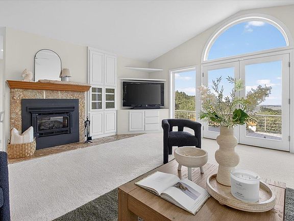 3rd image of 11827 Saddle Rd