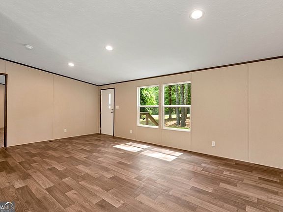 5th image of 832 Stone Stewart Rd