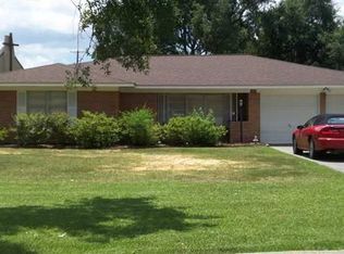 3307 Terrace Dr, Nederland, TX 77627