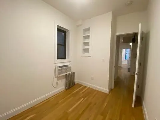 Rented by Bond New York | media 8