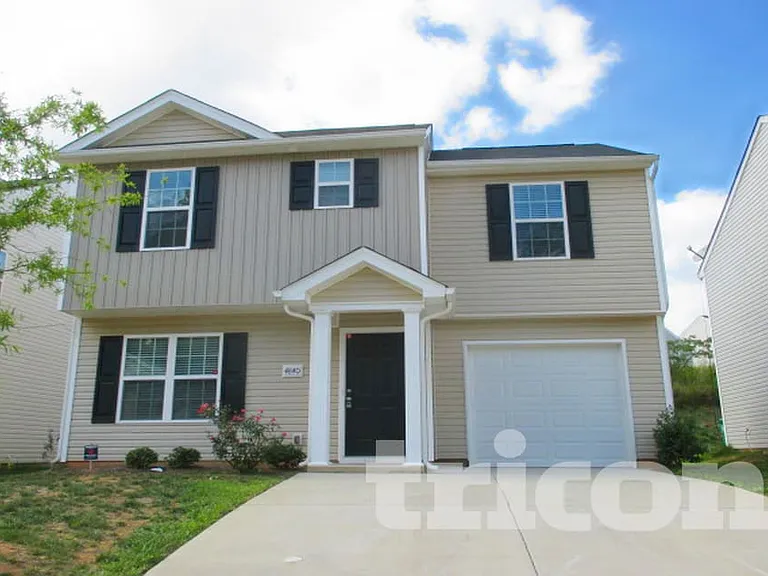 4840 Magnasco Ln — Photo 1