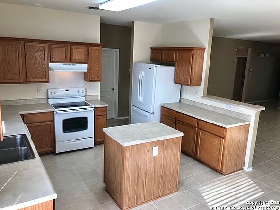 3rd image of 539 Granite Clf