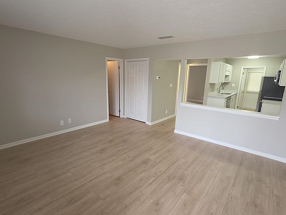 2nd image of 801 Burcale Rd. #D-5