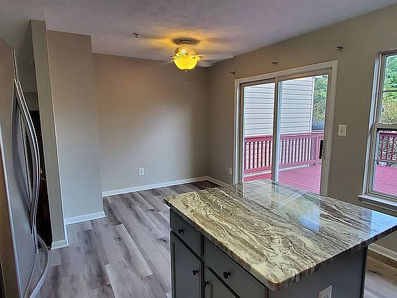 5th image of 4827 Buxton Cir