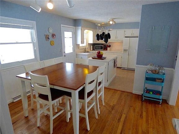 5th image of 9821 Chesterton Dr