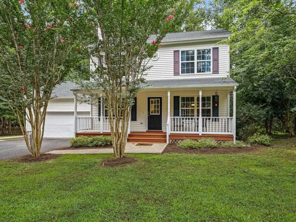 5 Smokewood Dr, Palmyra, VA 22963