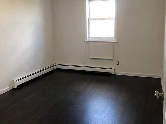4th image of 6016 86th St APT 2C