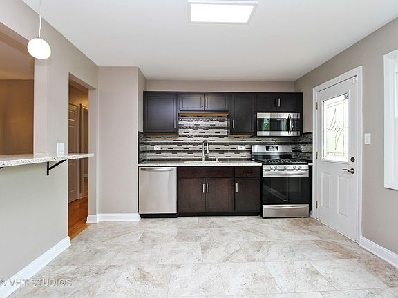 3rd image of 17821 Princeton Ln
