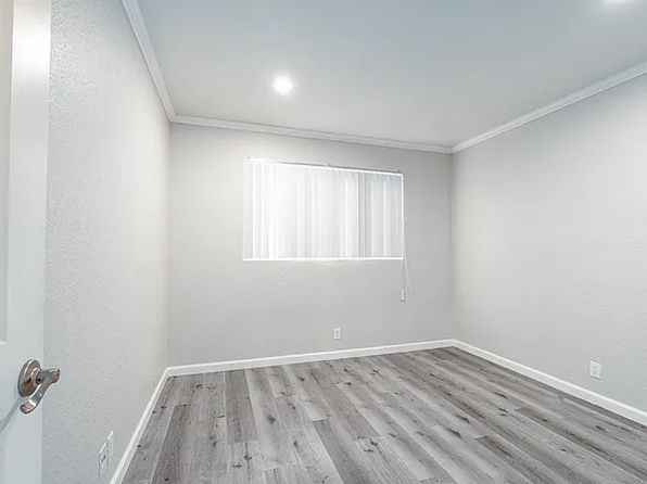 4143 Van Dyke Ave APT D