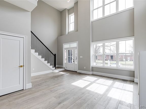5th image of 1314 Dubois Ave