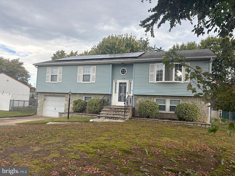 2nd image of 135 Sturbridge Dr