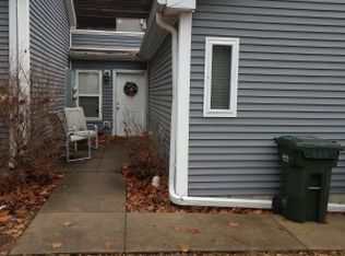 712 W High St, Urbana, IL 61801