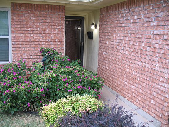 4th image of 12324 Southgate Dr