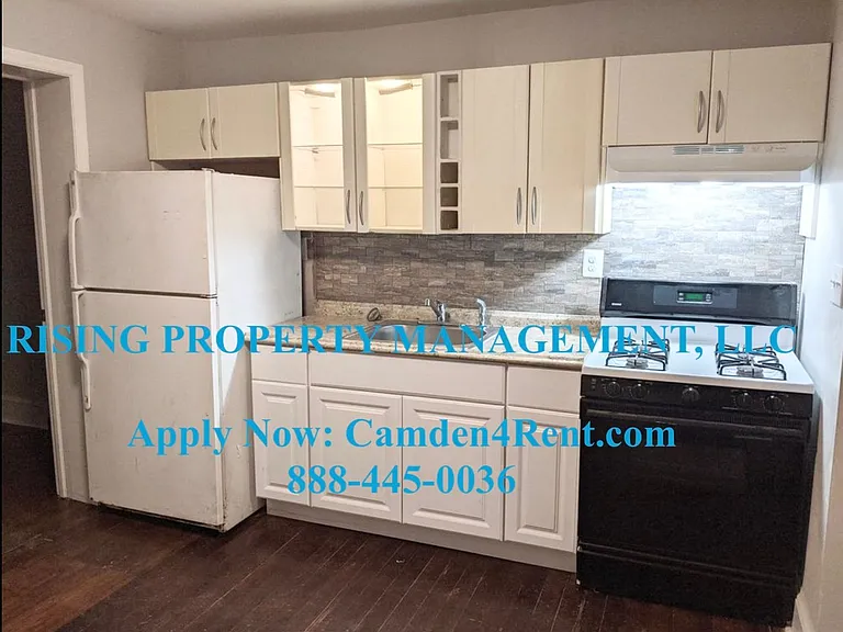 1093 N Common Rd — Photo 3