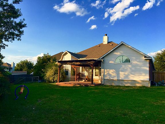 4th image of 20301 Wayzata Ct