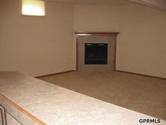 4th image of 6233 N 158th St