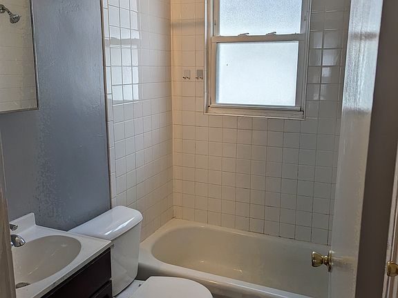 5th image of 1939 Sterling Ave