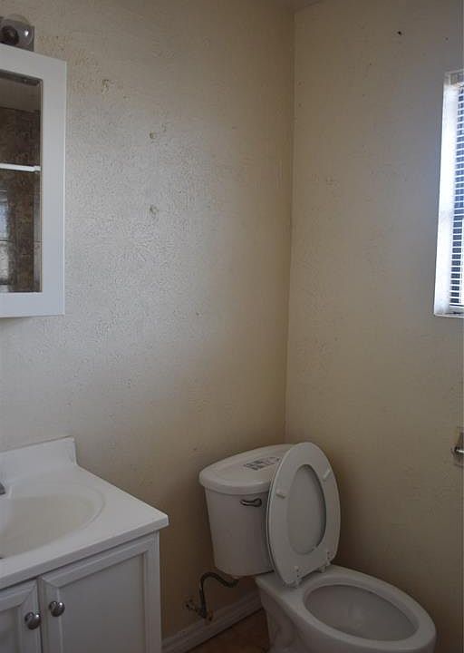 1st image of 1125 Ann St APT 7