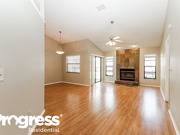 3rd image of 13305 Kearney Way