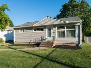 9461 Stonington Rd, Parma Heights, OH 44130