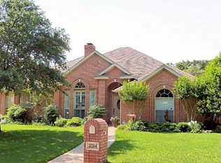 3204 Summergrove Dr, Arlington, TX 76001