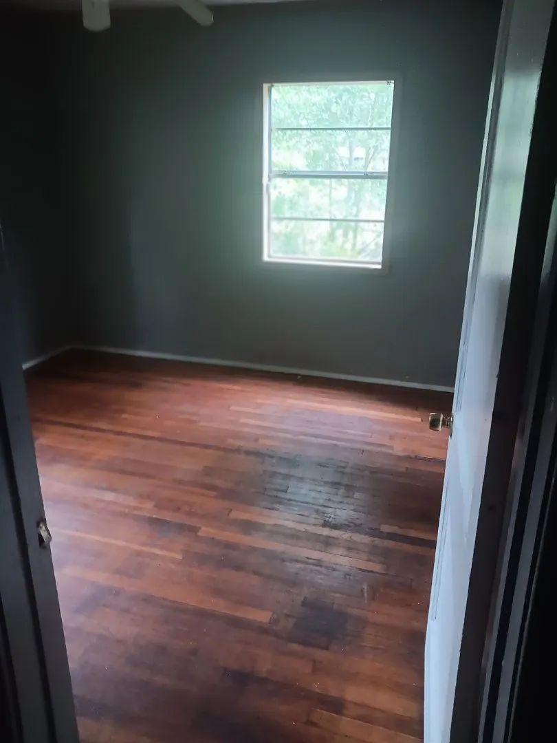235 Shadowlawn Drive - 1 — Photo 4