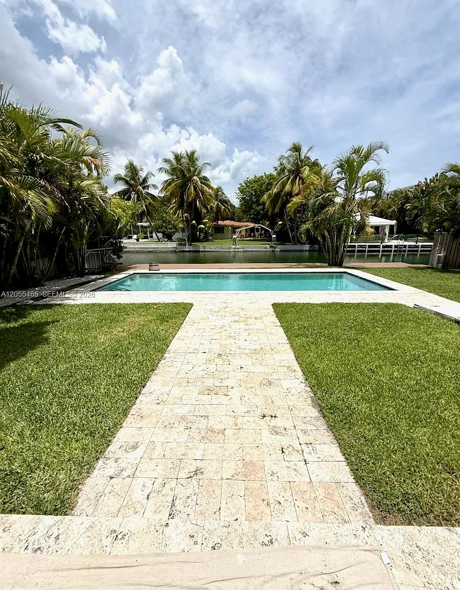 Biscayne Point — Photo 4