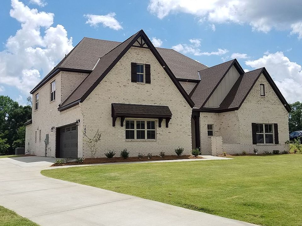 2nd image of 1831 Riverton Dr