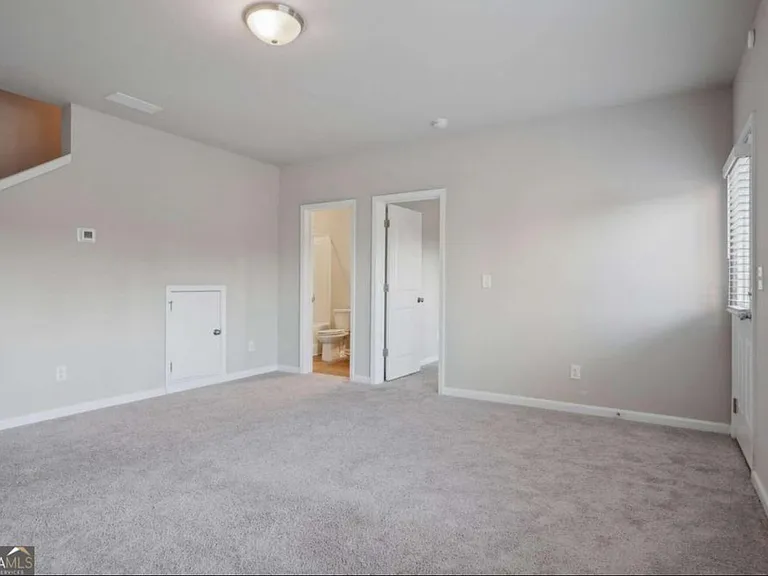 545 S Fortune Way — Photo 9