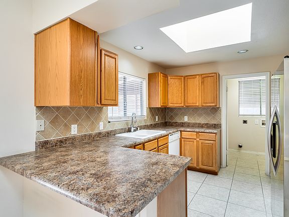 5th image of 4537 W Taro Dr