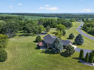 N7795 Panorama Rd, Belleville, WI 53508