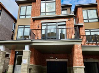512 Littlewood Ln, Ajax, ON L1S 0H1
