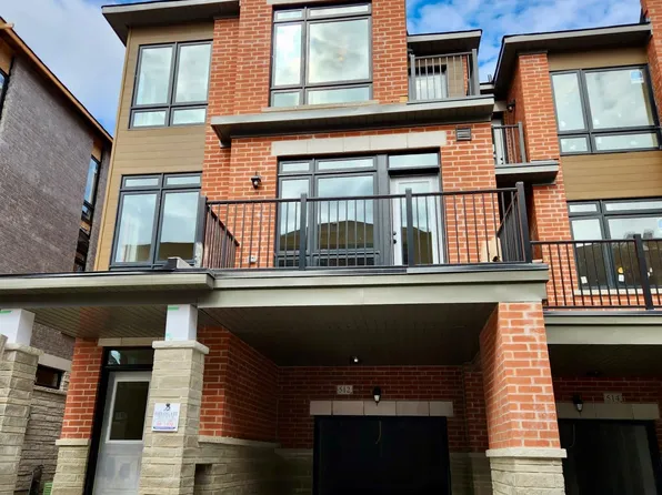 512 Littlewood Ln, Ajax, ON L1S 0H1