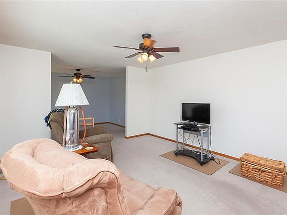 2nd image of 8390 NE 38th Ave