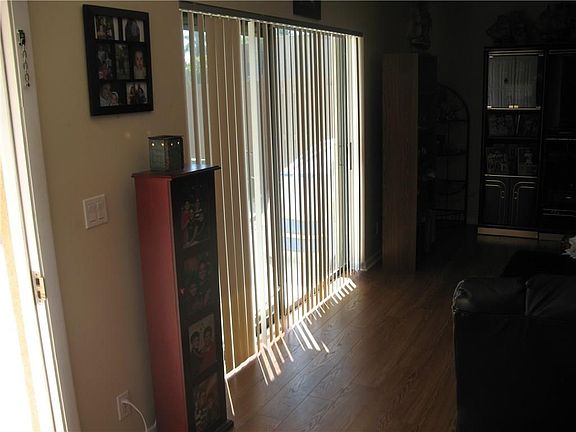 4th image of 5967 SE Riverboat Dr