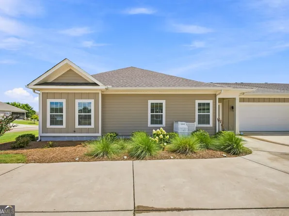 492 Nandina Ct, Warner Robins, GA 31088